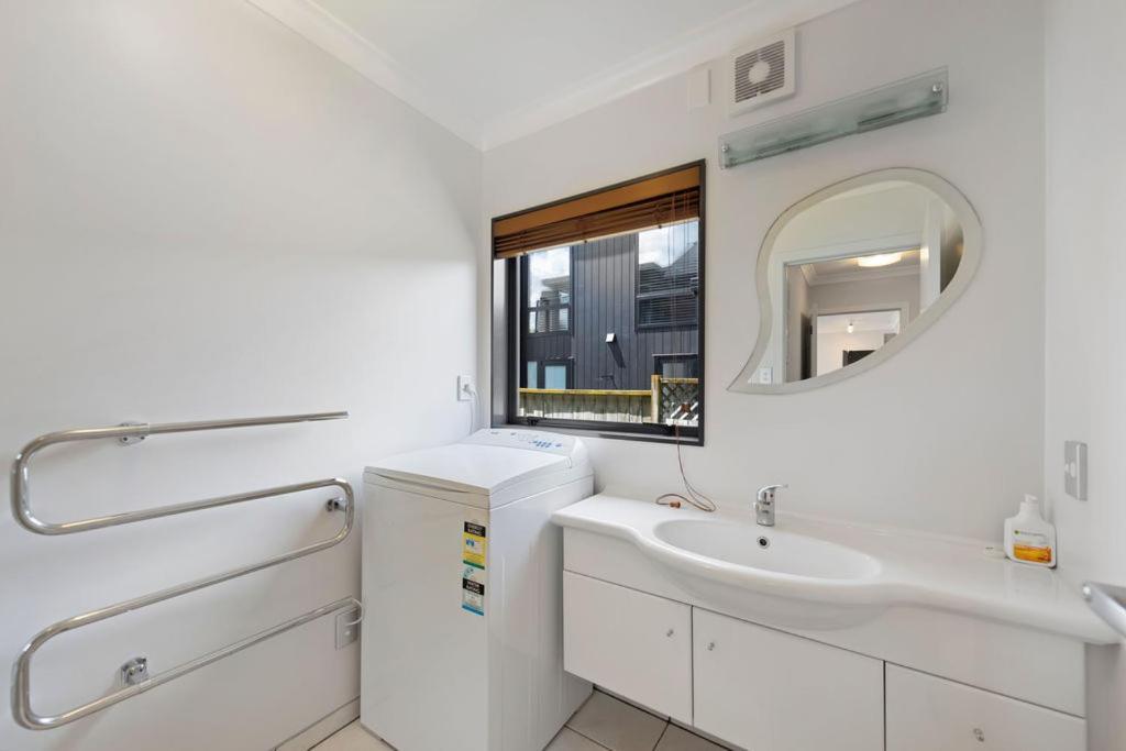 The Sandcastle - Papamoa Holiday Apartment Ngoại thất bức ảnh